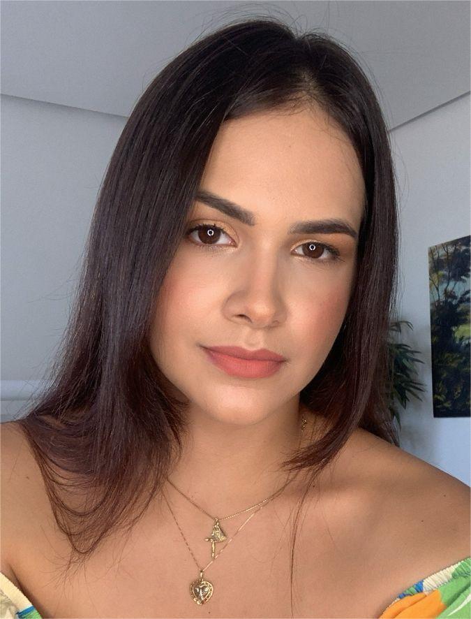 Luana T. – 22 anos